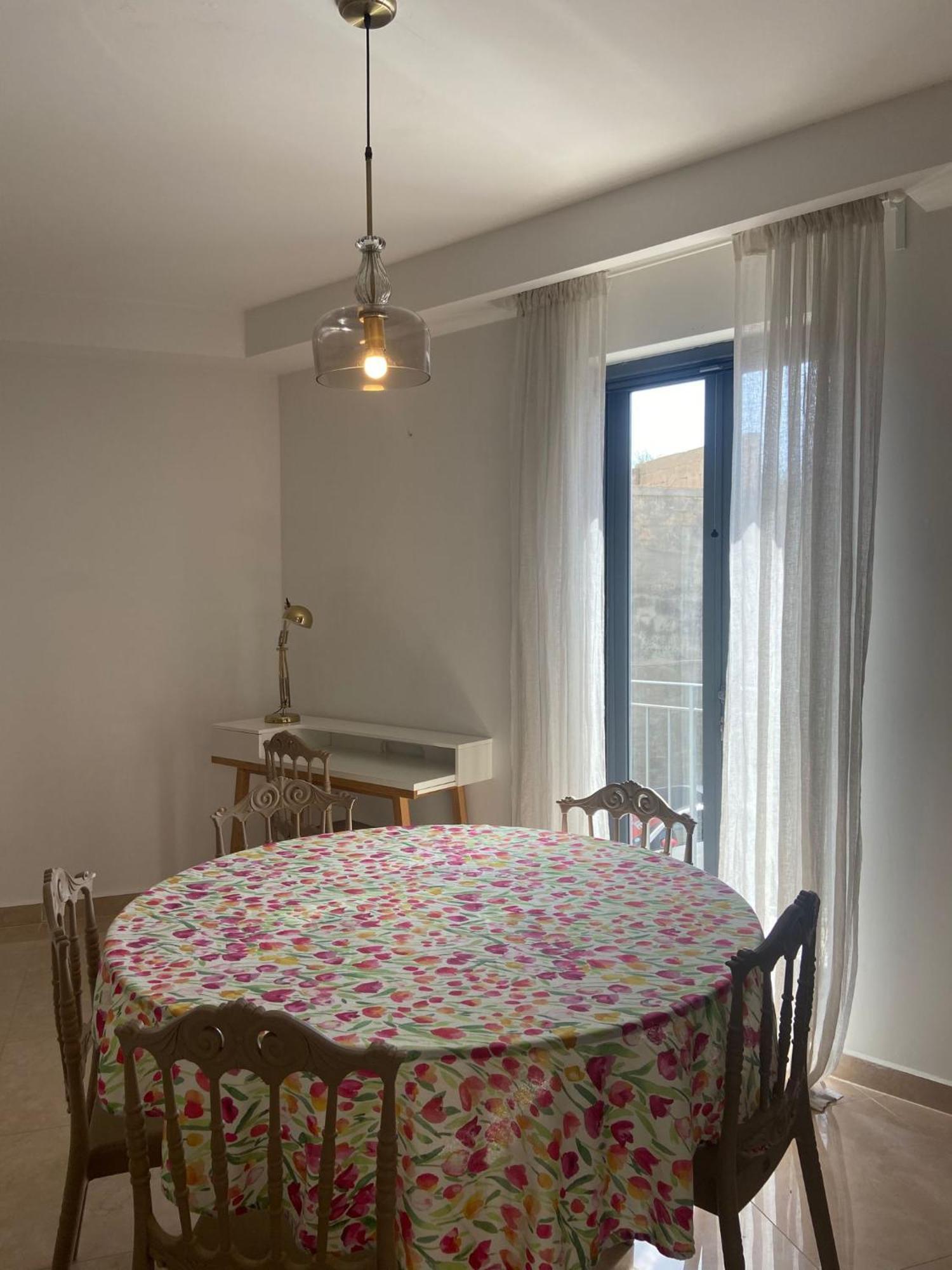 Cozy 2 Bedroom Apartment Near Seafront Gzira Екстериор снимка
